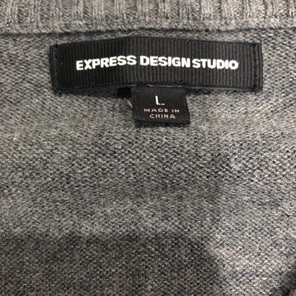 Express Men’s sweater - Picture 2 of 2